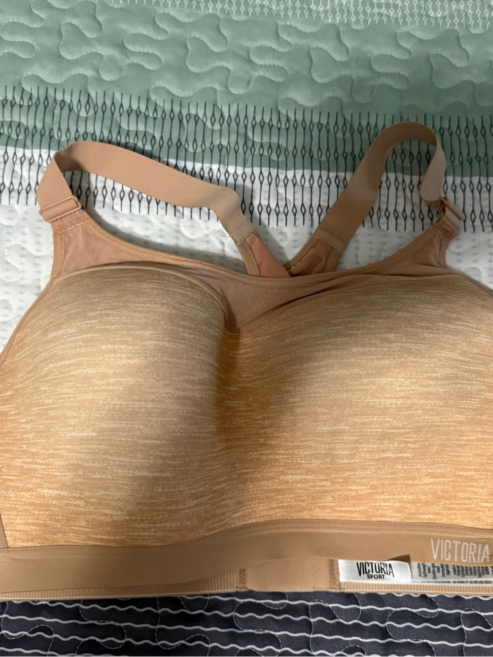 Victoria's Secret Nude/Tan Seamless Sports Bra